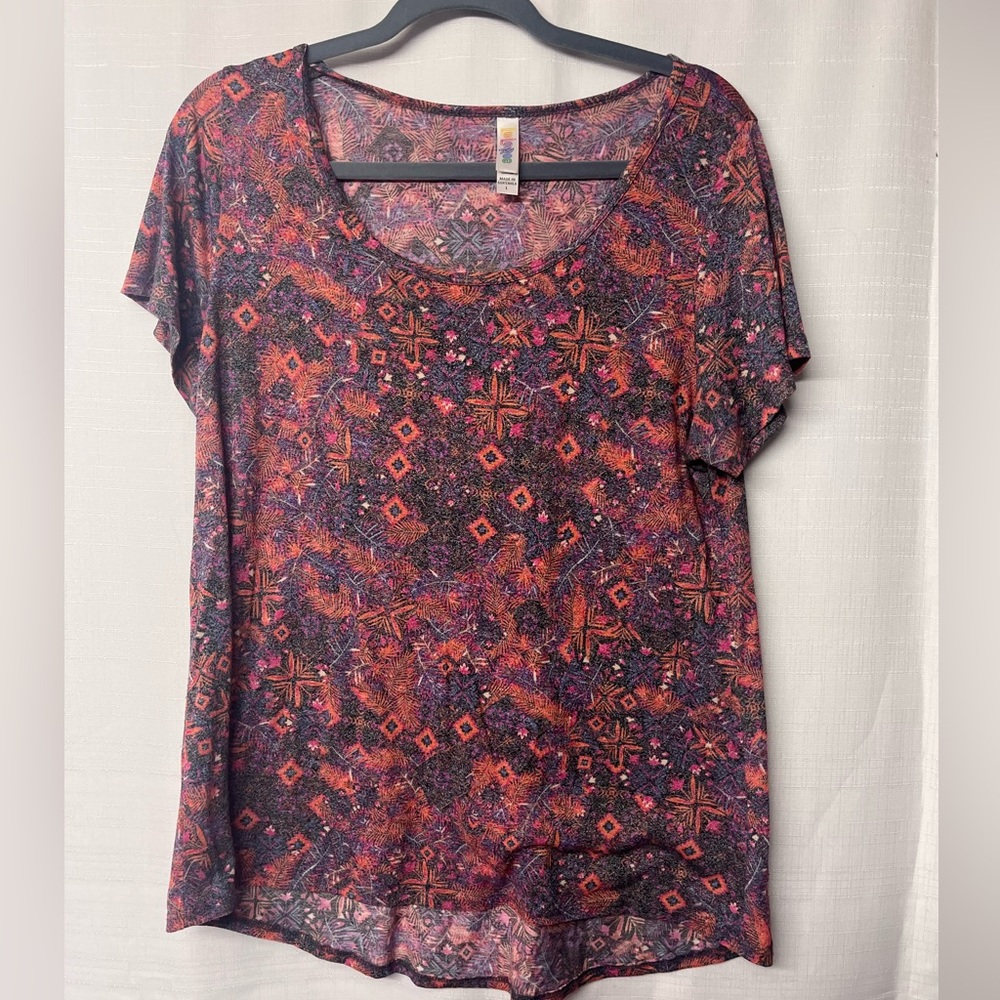 LulaRoe Classic T